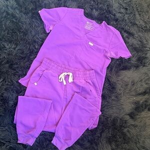 Figs Purple Scrub Set, joggers. Small